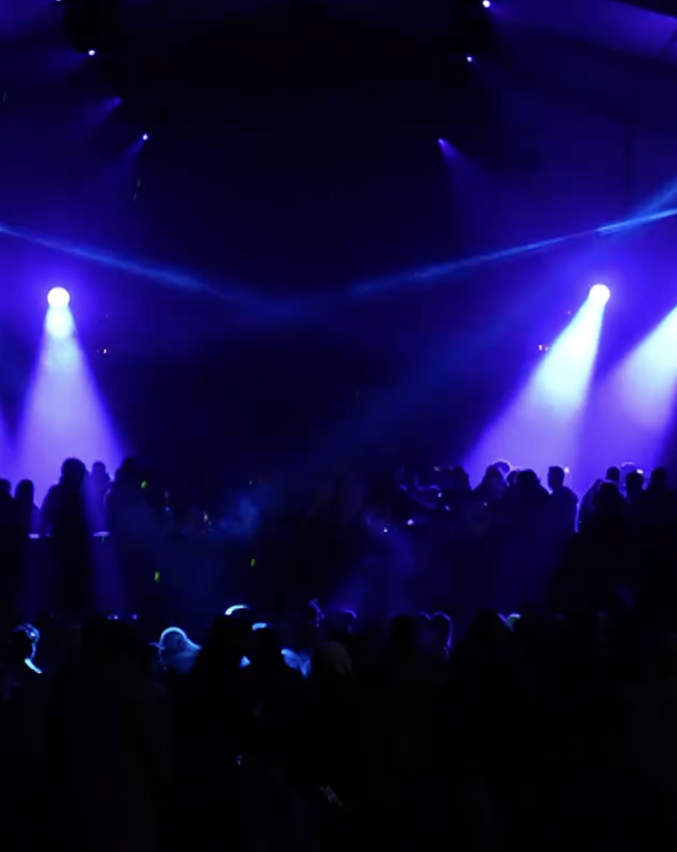 The crowd loses itself in the Land of Sound